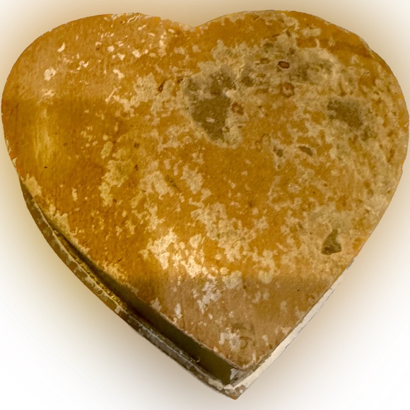 VTG DISTRESSED BRACHS HEART CHOCOLATE BOX 5.5 DONT MONKEY AROUND BE MY VALENTINE - Picture 4 of 4